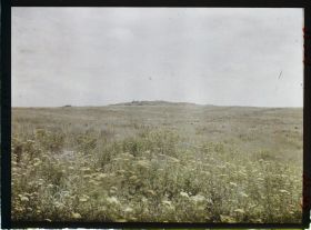 Image représentant France, Chemin des Dames, au fond le fort de Condé