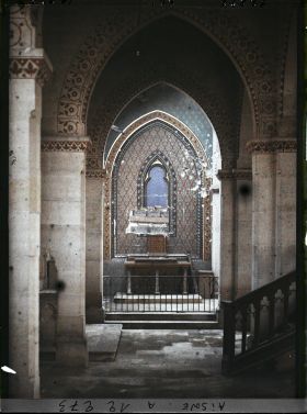Image représentant Intérieur de l'église Saint-Waast datant du XIXe siècle
