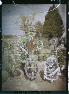 Image représentant France, Issoire, Cimetière militaire à Issoire