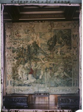 Image représentant L'une des tentures de l'histoire de Diane de la salle des gardes du château