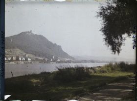 Image représentant Allemagne, Mehlem, Le Drachenfels vu de la rive gauche
