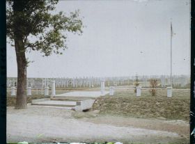 Image représentant France, Loisy (Aisne), Le Cimetière Américain (1972-Tombes)