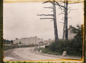 Image représentant France, Fresnes en Woëvre, Entrée du Village