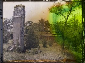 Image représentant Au pied de Yuquanshan (" montagne de la Source de Jade ")