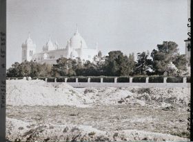 Image représentant La cathédrale de Saint-Louis ou primatiale de Carthage construite sur la colline de Saint-Louis ou Byrsa