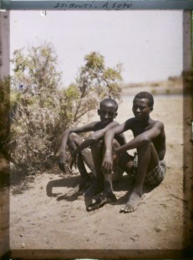 Image représentant Deux jeunes Somalis