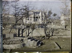 Image représentant Palais du recrutement (de l'année ottomane ?) incendié