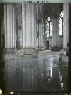 Image représentant Intérieur de la cathédrale