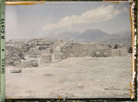Image représentant Palais. L'angle nord-ouest de la cour centrale