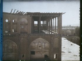 Image représentant Terrasse couverte d'un bâtiment du grand bazar