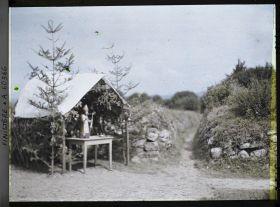 Image représentant Un reposoir sur le parcours de la Grande Troménie