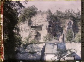 Image représentant Habitation troglodyte abandonnée dans le quartier des Patys