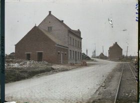 Image représentant Belgique, Kemmel, Entrée du Village et route d'Armentières