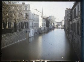 Image représentant La rue du Port inondée à Boulogne-Billancourt