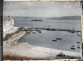 Image représentant Espagne, La Corogne, Panorama du port de la Corogne vers le Sud Est