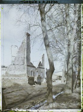 Image représentant Bâtiment du Grand Moulin incendié