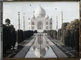 Image représentant Le grand canal axial et le mausolée du Taj Mahal