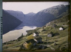Image représentant Le village de Horda et le lac Roldalsvatnet