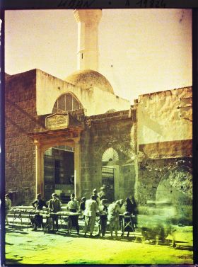 Image représentant L'entrée de la Petite Mosquée du Sérail ou Mosquée de l'automatique