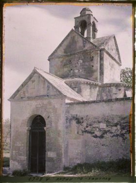 Image représentant La chapelle-reliquaire de Sainte-Croix de l'abbaye de Montmajour