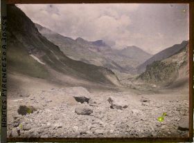 Image représentant France, Panorama dans la direction de Gavarnie prise du fond du cirque