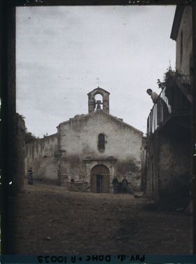 Image représentant France, Pardines, La Vieille Eglise : une rue du Village