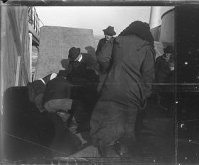 Image représentant Emigrants des 3emes classes installés sur l'entrepont