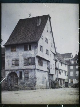Image représentant France, Riquewihr, Vieilles Maisons place de l'Eglise
