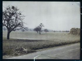 Image représentant France, Les Clayes, Les champs sur la route de Neauphle le Château vue vers le S.- E.-