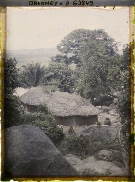 Image représentant Village d'Amakpa (?) dans les montagnes