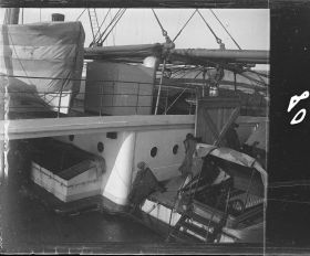 Image représentant Passagers des 3emes classes sur l'entrepont