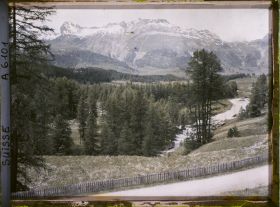 Image représentant La rivière Ova da Roseg dans la vallée de Roseg