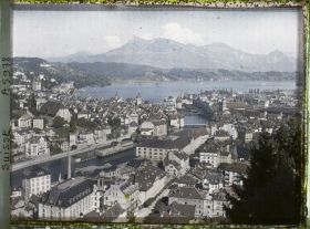 Image représentant Panorama de Lucerne et du Rigi depuis la terrasse du château de Gütsch