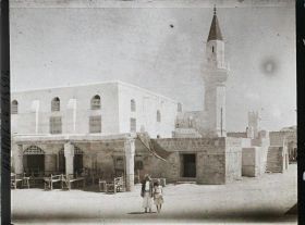 Image représentant Une mosquée voisine du bâtiment de la Mission française