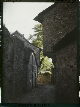 Image représentant France, Capdenac (Lot), Une vieille rue