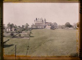 Image représentant France, Jumilhac, Vue du Village et du Château par le Sud