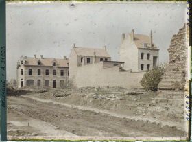 Image représentant Belgique, Ypres, Marché aux Vieux habits