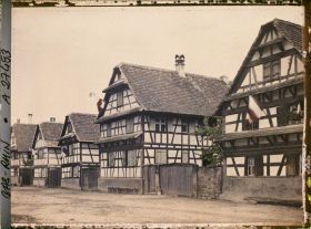 Image représentant France, Geispolsheim, Plusieurs Maisons avec l'entrée de la Cour