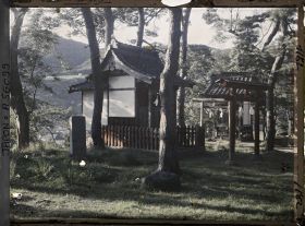 Image représentant Torii et sanctuaires shintô du Kodakumi-no-oya