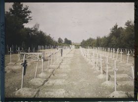 Image représentant France, Vienne le Château, Cimetière St Thomas N° 4