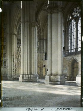 Image représentant Intérieur de la cathédrale