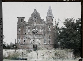 Image représentant L'extérieur de l'église