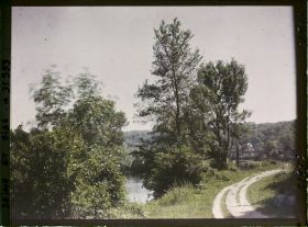 Image représentant France, Port de Marly, Les bords de la Seine