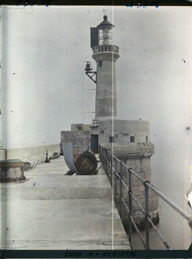 Image représentant Belgique, Zeebrugge, Le Phare et sa Ceinture de béton