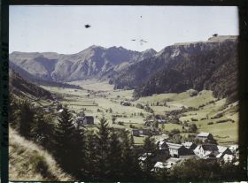 Image représentant France, Mont-Dore, Le fond de la Vallée et les Burons