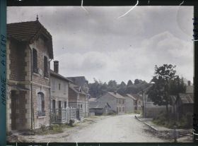 Image représentant France, Vienne le Château Marne (475 h.), Grande Rue