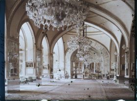 Image représentant Dans l'Arg (la citadelle royale), au premier étage du Palais du Golestan, la Salle des trônes ou Salle du musée