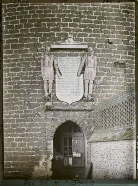 Image représentant Frontispice de la Tour Grise