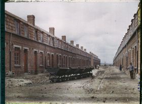 Image représentant France, Airon près de Lens, Corons des mines de Liévin - Rue Lavoisier