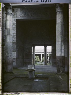 Image représentant Péristyle de la maison des noces d'argent